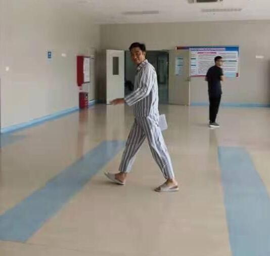 任達華被襲擊 事后發(fā)微信求助所幸任達華無大礙