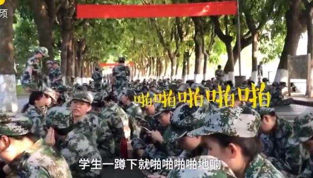 軍訓(xùn)服蹲下就崩線 給學(xué)生提供好一些材料的服裝有多難？